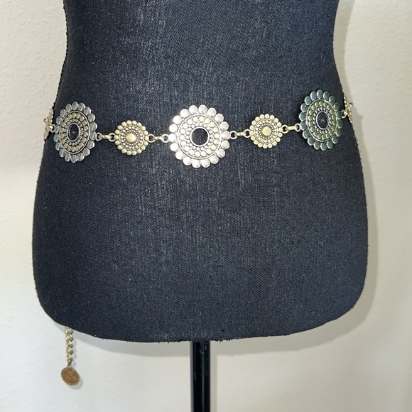 Women’s Chainlink Silver Gold Tone Reversible Floral Details Belt 70s Look Feel - Picture 6 of 15